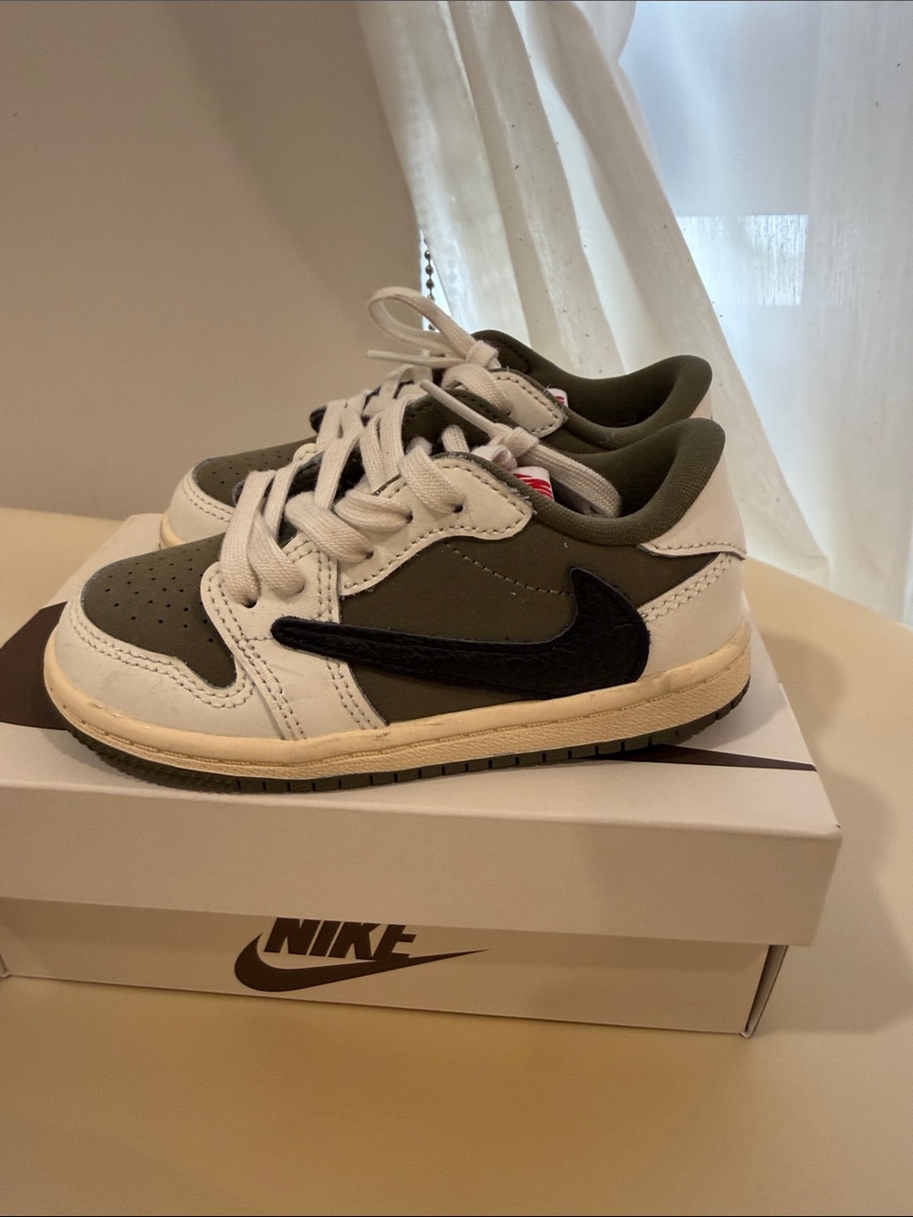 Travis Scott Kids Sneakers - Olive Green/White/Black